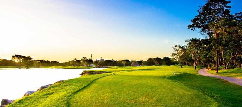 12hard-rock-golf-club-riviera-maya-local-caddie